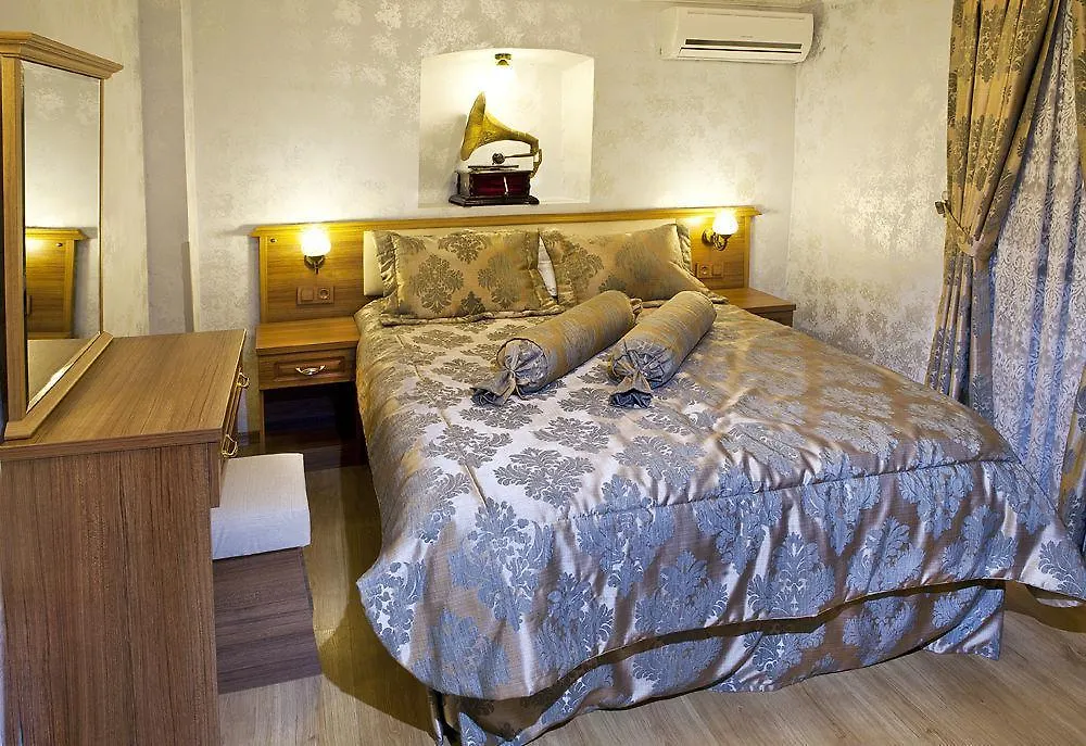 Ekim Apartments Стамбул 3*,